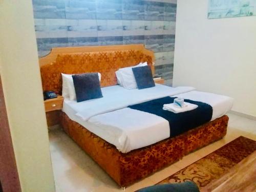 Ne-yo hotel & rv lodges