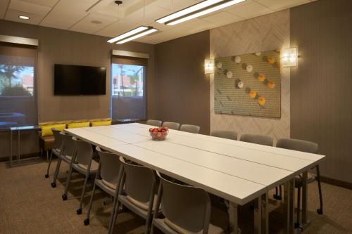 SpringHill Suites by Marriott Fort Myers Estero - image 9