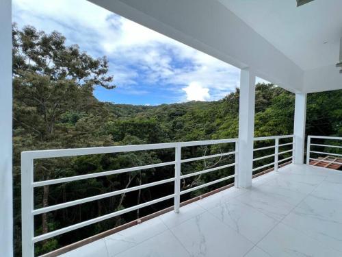 Escape from stress & noise! in Mud Hole