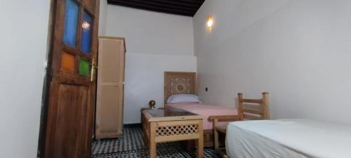 2 twin beds