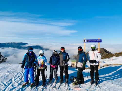 MAGNIFICENT SKIING ON MOUNT BULLER Mount Buller