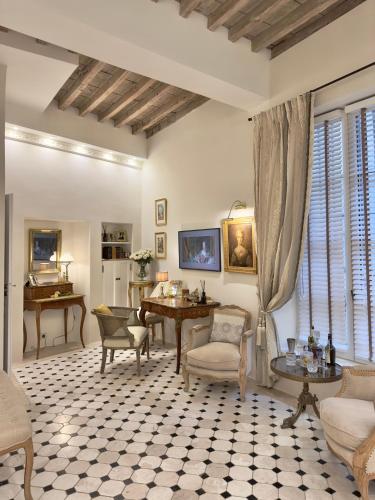 Les Anges Deluxe Avignon - Luxury Apartment Suite