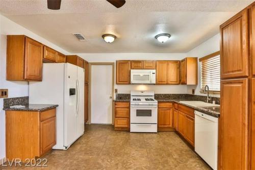 Centrally located Spacious Vacation Hom 13 m strip, Las Vegas (photo 7)