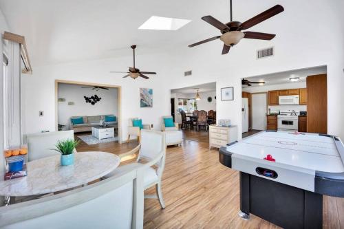 Centrally located Spacious Vacation Hom 13 m strip, Las Vegas (photo 8)
