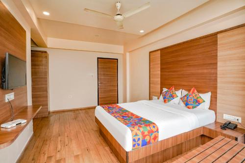 OYO Hotel Mahadev Residency