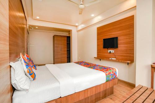 FabHotel Mahadev Residency