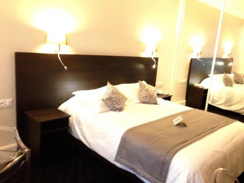 Logis Le Midland - image 7