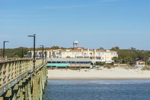 Sea Tales in Oak Island, USA