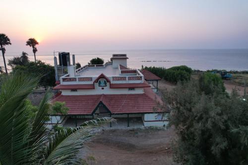 Gopnath Bungalow - A sea view Hotel in Gopnath Beach