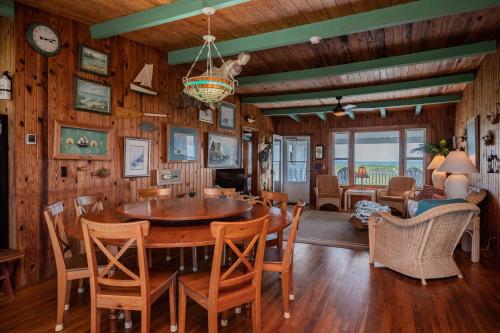 Sound Sleeper by Oak Island Accommodations, Oak Island (foto 10)