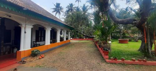 Kallupurackal Heritage Island Home By Lexstays