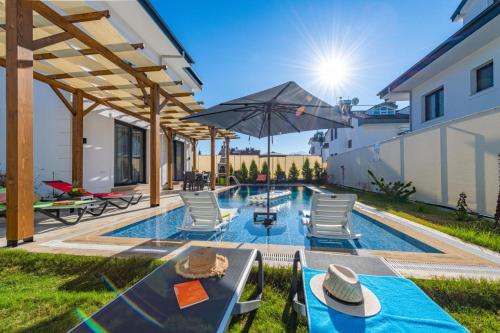 Villa Leona - 5 Bedroom Holiday Villa in Fethiye