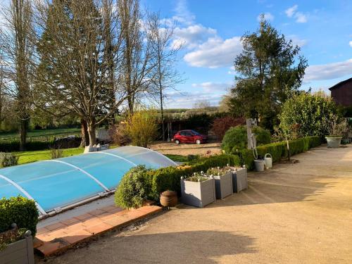 Garden, Maison d'une chambre avec piscine partagee jardin clos et wifi a Touquin in Touquin