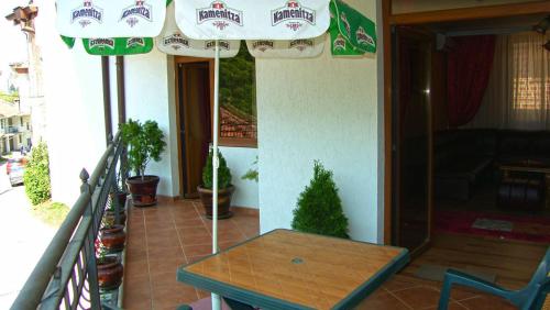 Family Hotel Silvestar - image 12