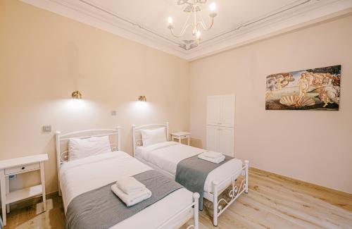 Twin Room - Disability Access Ground Floor image 7