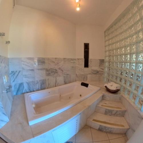 Wetiga Hotel in โบนิโต