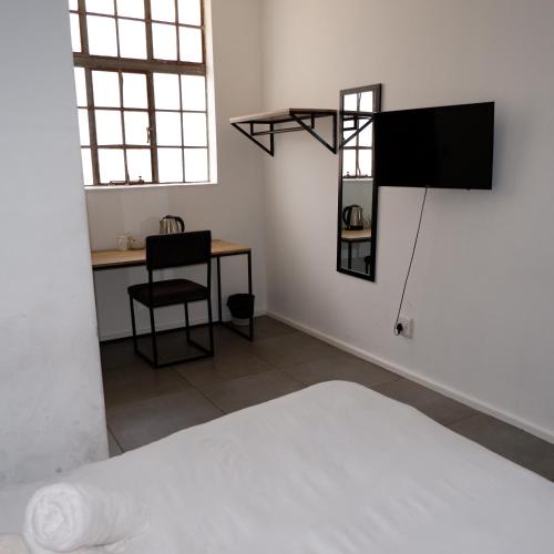 The City Club Room Type - Deluxe Room