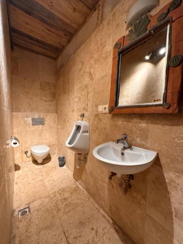 Harkasos Cave Hotel Room Type - Deluxe Suite
