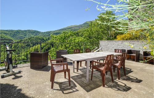 Viesnīcas āriene, Amazing Apartment In Carcheto Brustico in Piedicroce