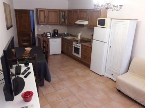 Apt en Luberon avec garage privé - Location saisonnière - Apt