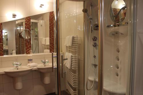 Der Thaller - Wirtshaus - Restaurant - Hotel Room Type - Design Double Room