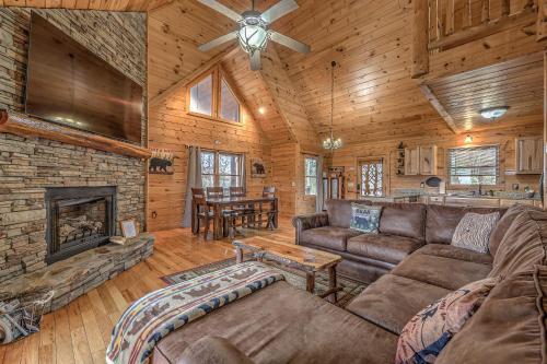 Cozy Blue Ridge Cabin in Heart of the Mountains in Blue Ridge, USA