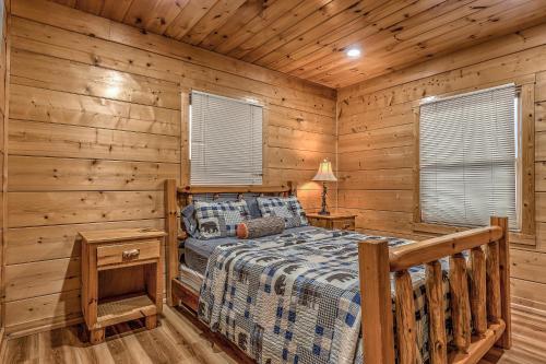 Cozy Blue Ridge Cabin in Heart of the Mountains in Blue Ridge, USA