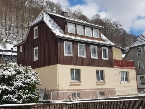Ferienhaus am Fluss mit traumhafter Dachterrasse ,Garten und Grill in Walkenried, Deutschland