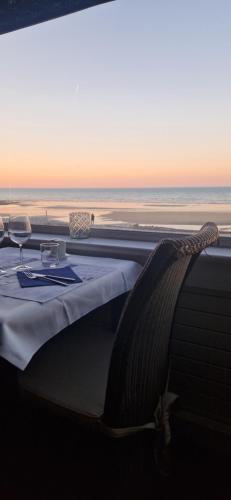 Hotel De La Plage 3