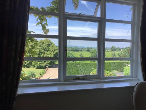 Vistas, Church house in Worcestershire