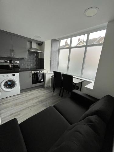 Зручності, Apartment in St Denys in Portswood