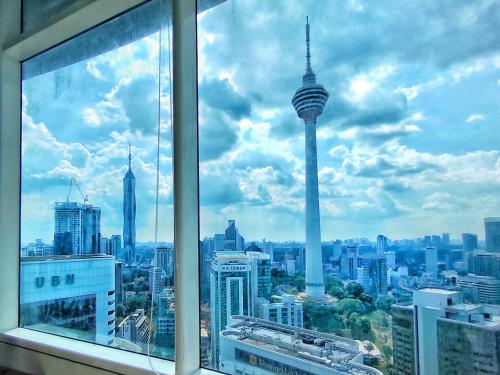 Vortex Suite KLCC w KL Tower View 中文房东