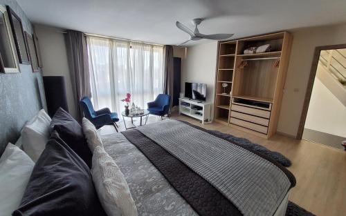 Chambre deluxe au 2ème étage, chambre double au 4ème étage NOT A HÔTEL, Bruselas (foto 11)