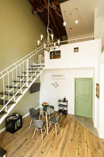 Facilities, Palà Suites near Museo Cappella Sansevero