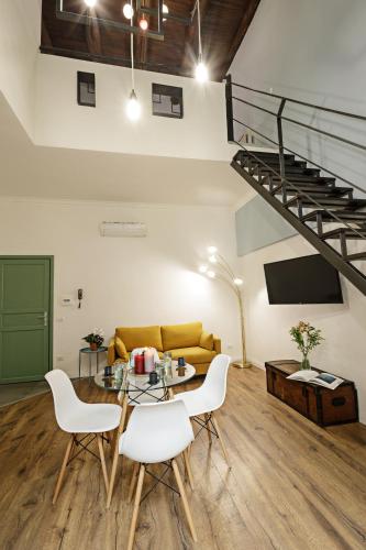 Facilities, Palà Suites near Via dei Tribunali