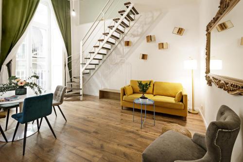 Facilities, Palà Suites near Via dei Tribunali