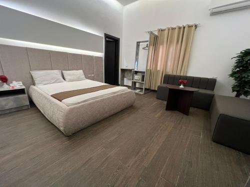 VG Valencia,Cairo