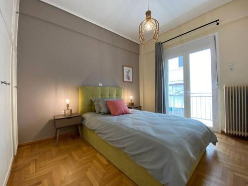 Spacious 3 BR Apartment in Vibrant Neighbourhood, Athens