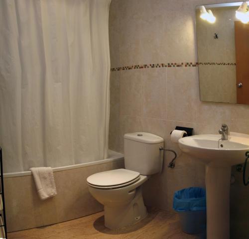 Aparthotel Iris - image 12