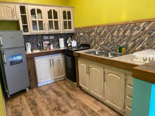 Cocina, Lydia`s View in Friendship