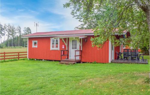 1 Bedroom Lovely Home In Vimmerby – khách sạn tại Bäckhult