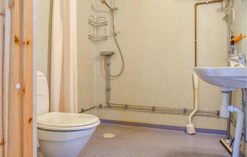 화장실, 1 Bedroom Lovely Home In Vimmerby in 비머비