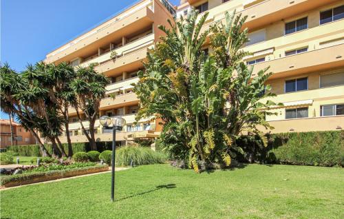 One-Bedroom Apartment in Las Chapas - image 5