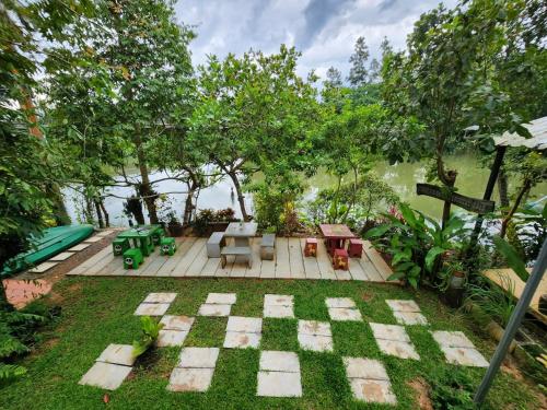 Suankafae Resort สวนกาแฟรีสอร์ท - Thailand