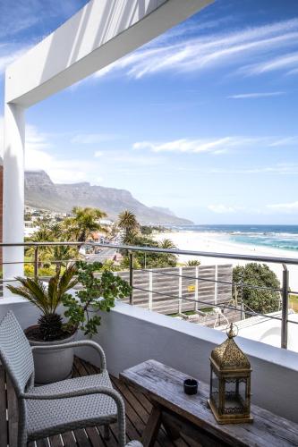 Double Room with Sea View image 10