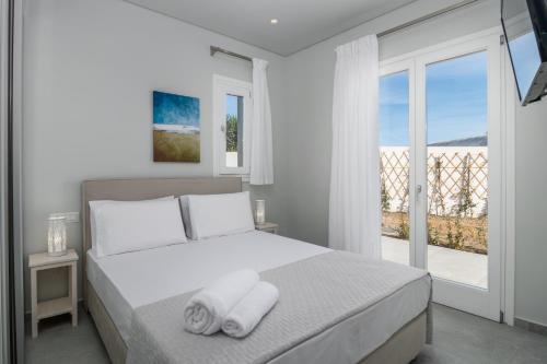 Thiopetra Villas – Milos