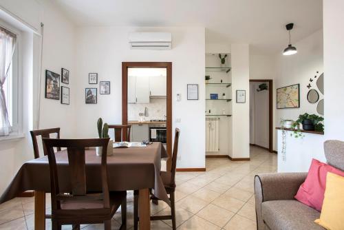 Massage, Camesena 40 – 2BR Apartment for 4 near Tiburtina, Rome in Policlinico