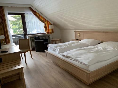 Ferienwohnung Wiesenblick mit Terrasse im Landhaus Fischer - image 14
