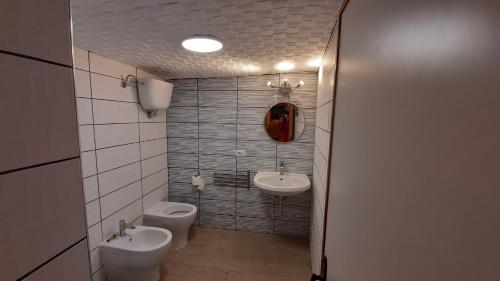 Bathroom, Brezza Marina Dragonara in Ponza Island