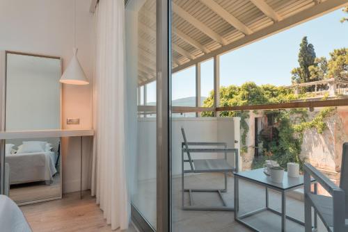 Balcony/terrace, Ino Village Boutique Hotel & Suites in Samos City Center